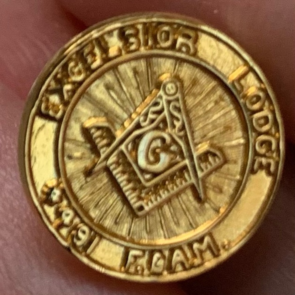 Vintage Masonic 1/20 10K GP  Tie Tack with Safety Chain Excelsior Lodge Pin 3D